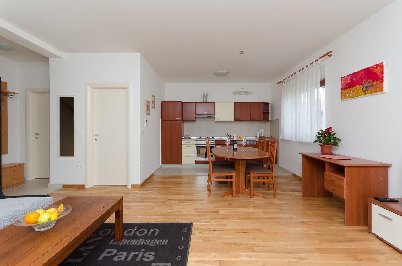 Apartment Goran Ρόβινι Εξωτερικό φωτογραφία